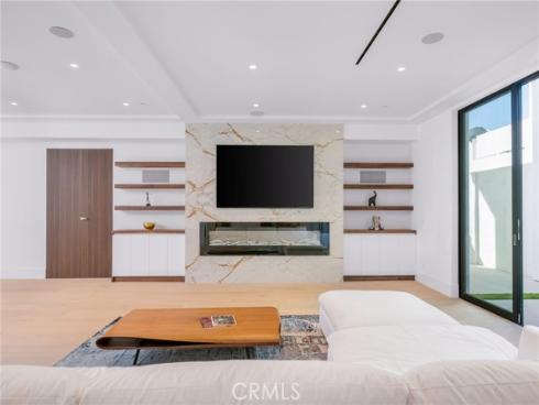 4 Geneve , Newport Beach, CA