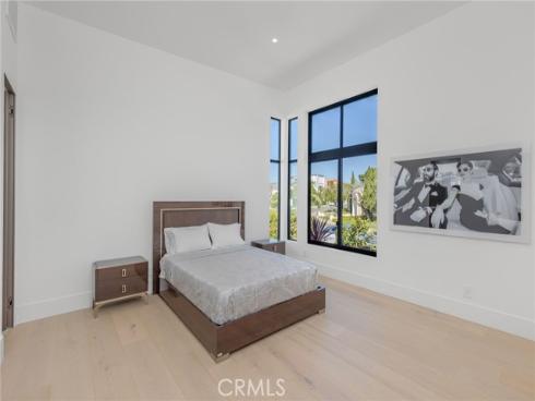 4 Geneve , Newport Beach, CA