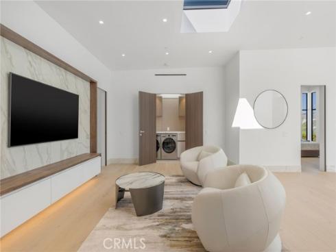 4 Geneve , Newport Beach, CA