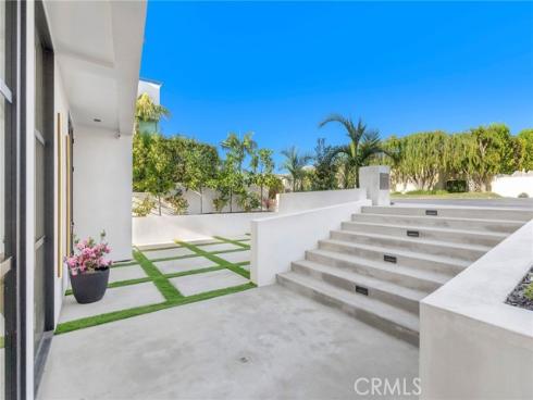 4 Geneve , Newport Beach, CA