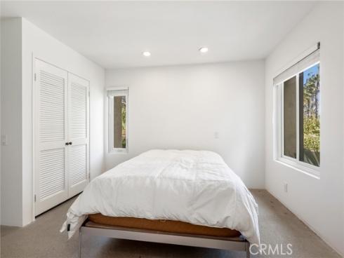 122  Corsica  , Newport Beach, CA