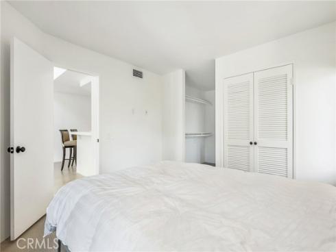 122  Corsica  , Newport Beach, CA