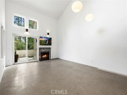 122  Corsica  , Newport Beach, CA