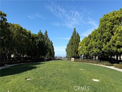 72  Victoria  , Newport Beach, CA