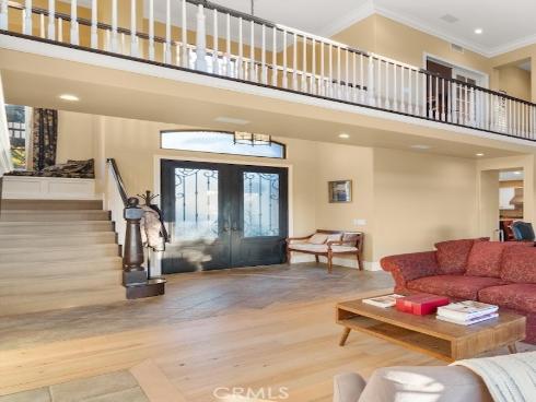 72  Victoria  , Newport Beach, CA