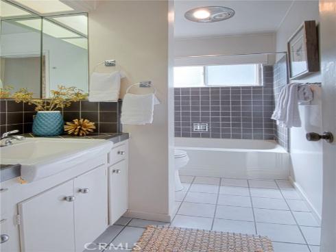 395  Meadow   Lane, Newport Beach, CA