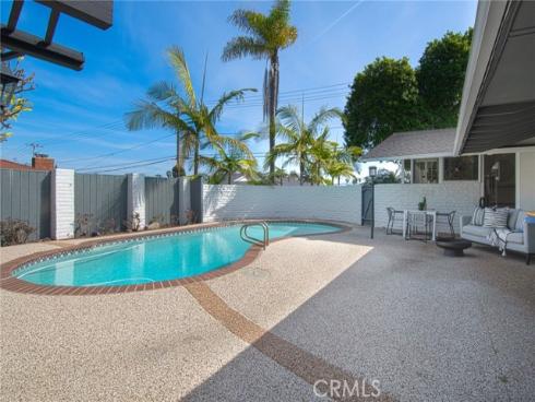 395  Meadow   Lane, Newport Beach, CA