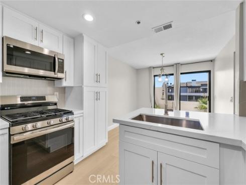 220  Nice  110 , Newport Beach, CA