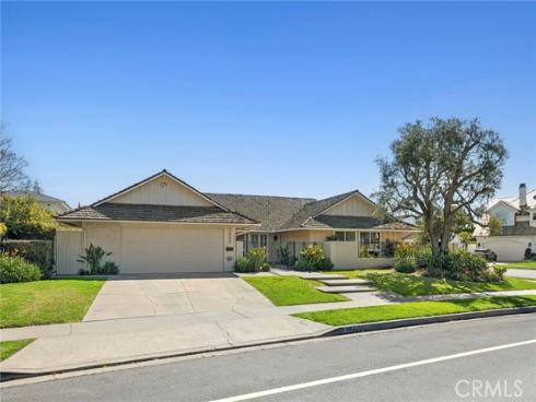 1800 Tradewinds Lane