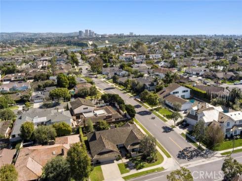 1800  Tradewinds   Lane, Newport Beach, CA