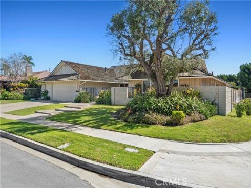 1800  Tradewinds   Lane, Newport Beach, CA