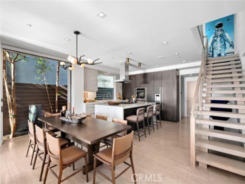 304 S Bay Front  , Newport Beach, CA