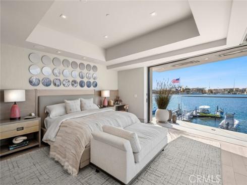 304 S Bay Front  , Newport Beach, CA
