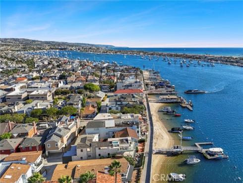 304 S Bay Front  , Newport Beach, CA