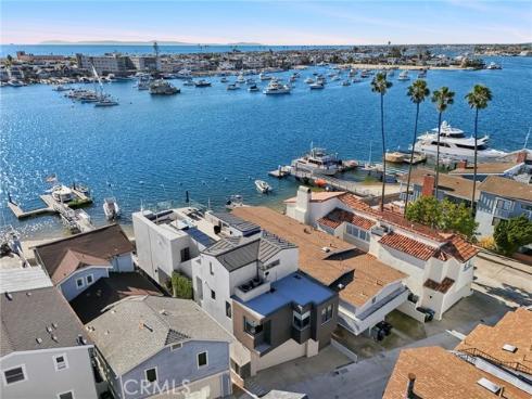 304 S Bay Front  , Newport Beach, CA