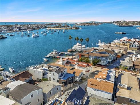 304 S Bay Front  , Newport Beach, CA