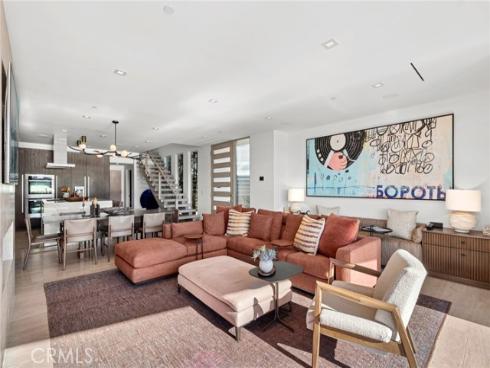 304 S Bay Front  , Newport Beach, CA