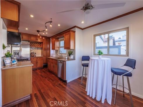 417 E Balboa   Boulevard, Newport Beach, CA