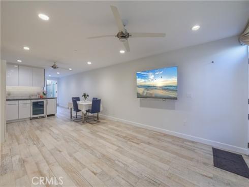 417 E Balboa   Boulevard, Newport Beach, CA