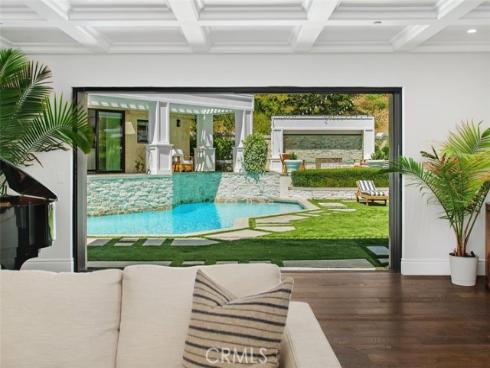 4  Inverness   Lane, Newport Beach, CA