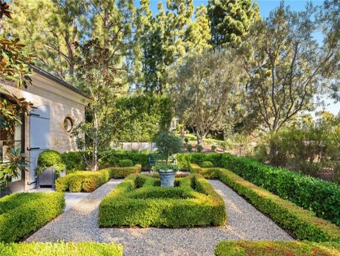 7  Oakmont   Lane, Newport Beach, CA