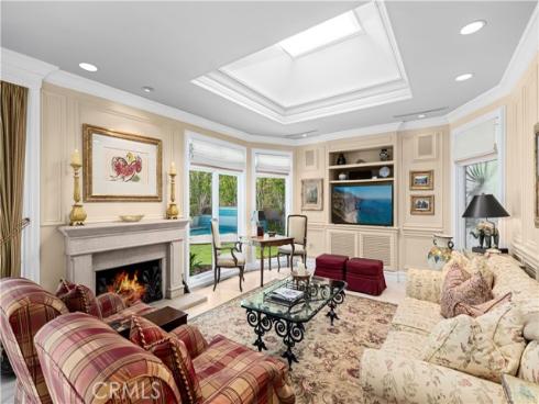 14  Rue Chantilly  , Newport Beach, CA