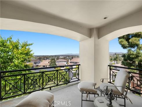 14  Rue Chantilly  , Newport Beach, CA