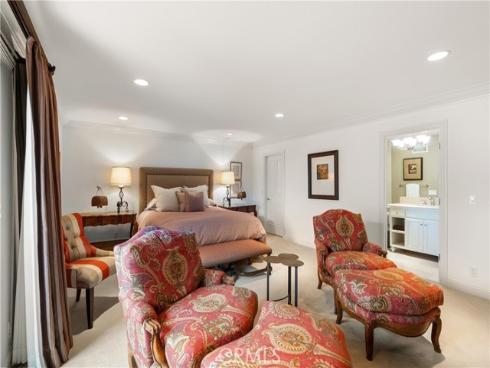 9  Rue Cannes  , Newport Beach, CA