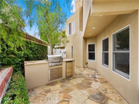 9  Rue Cannes  , Newport Beach, CA