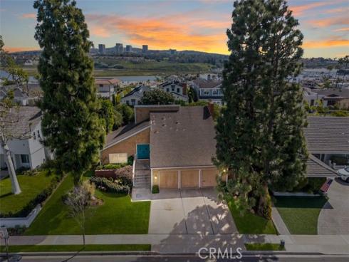 1208  Somerset  , Newport Beach, CA