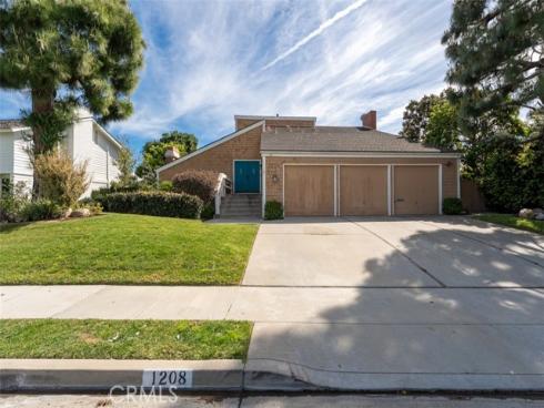 1208  Somerset  , Newport Beach, CA