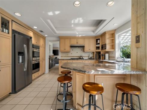 1208  Somerset  , Newport Beach, CA