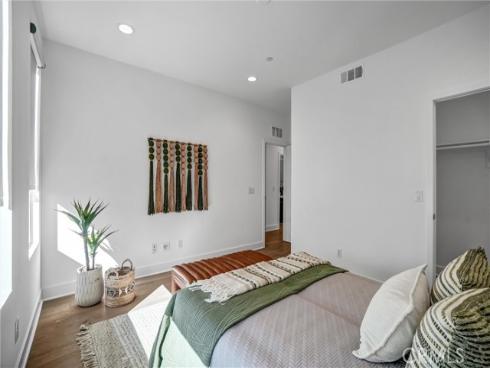 24  Ebb Tide  , Newport Beach, CA