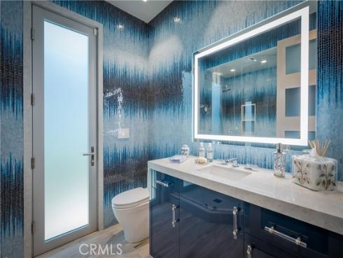 3407 W Oceanfront  , Newport Beach, CA