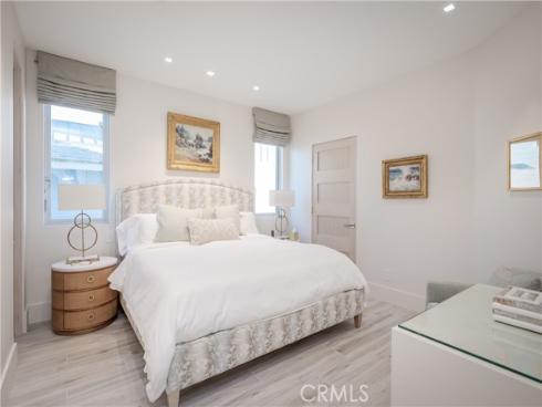 3407 W Oceanfront  , Newport Beach, CA