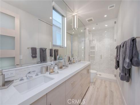 3407 W Oceanfront  , Newport Beach, CA