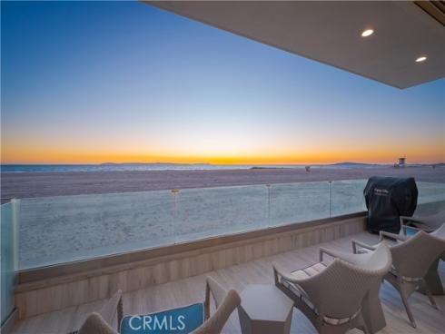 3407 W Oceanfront  , Newport Beach, CA