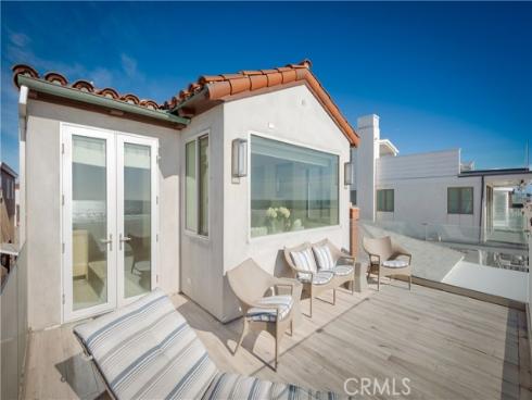 3407 W Oceanfront  , Newport Beach, CA