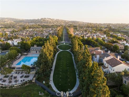 34  Montgomery  , Newport Beach, CA