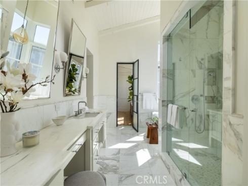 2217  Laurel   Place, Newport Beach, CA