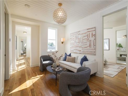 2217  Laurel   Place, Newport Beach, CA