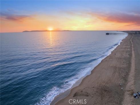 1516 E Ocean Front  , Newport Beach, CA