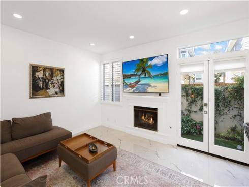2421 E 16th  1 , Newport Beach, CA