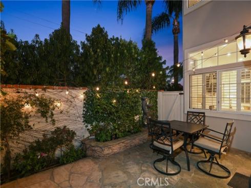 2421 E 16th  1 , Newport Beach, CA