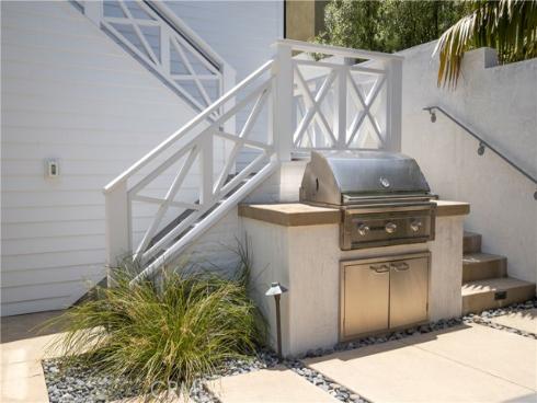 625  Saint James   Road, Newport Beach, CA