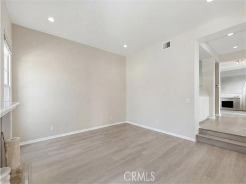 18  Hillsdale  , Newport Beach, CA