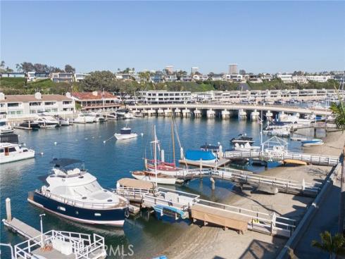 1207 N Bay Front , Newport Beach, CA