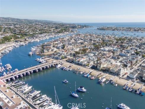 1207 N Bay Front  , Newport Beach, CA