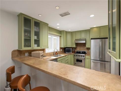 203  8th st  , Newport Beach, CA