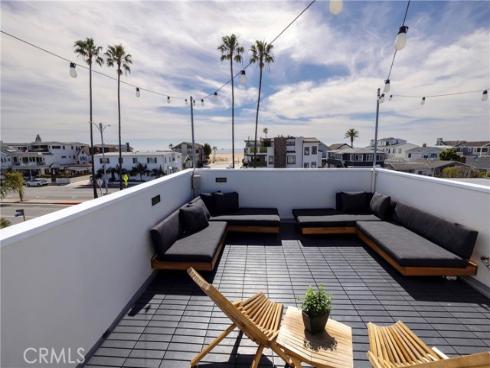 203  8th st  , Newport Beach, CA